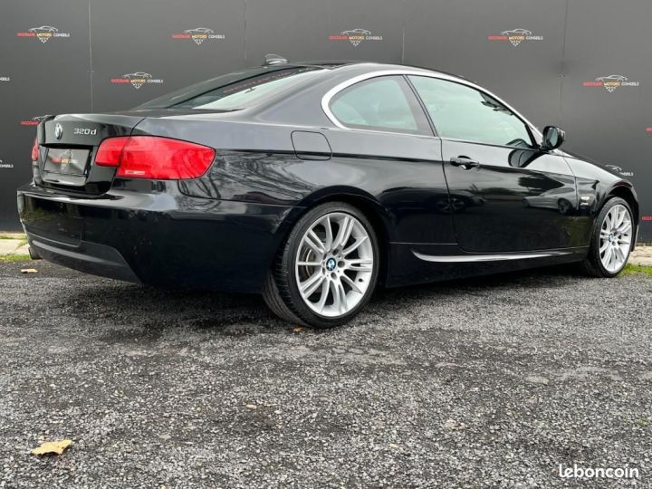 BMW Série 3 320d X-Drive M Sport 184ch BV6 Noir - 5