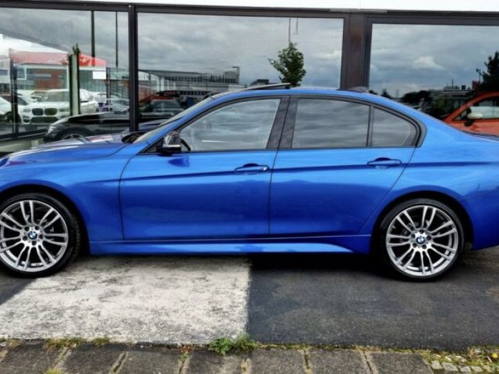 BMW Série 3 328d xDrive Pack M Bleu estoril - 3