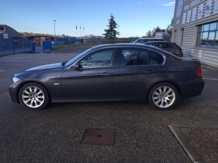 BMW Série 3 330 DA LUXE 231CV BVA 4P     Diesel GRIS METAL - 5