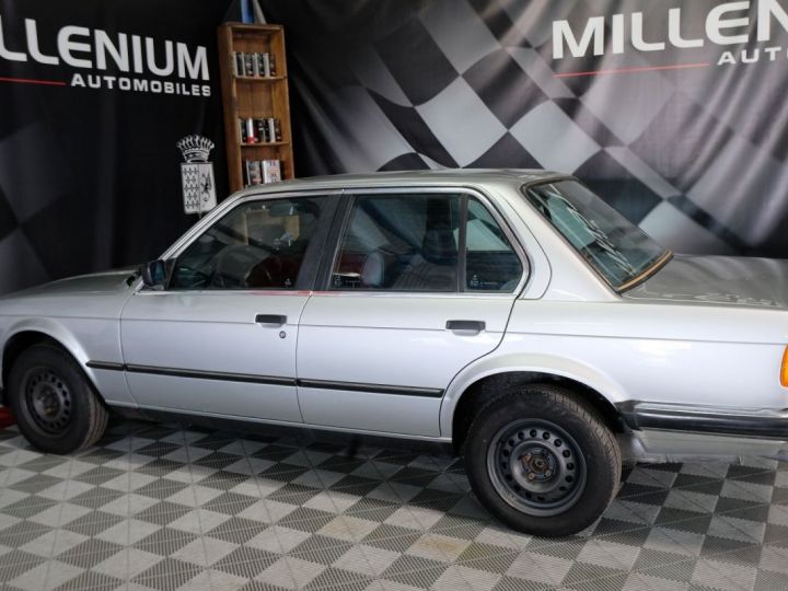 BMW Série 3 (E30) 316 1.8 90CV PREVOIR RESTAURATION MECANIQUE COMPLETE Gris - 6