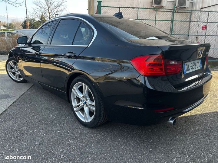 BMW Série 3 F30 320d 184 Luxury BVA8 Jantes M Sport Toit Ouvrant Cuir Noir - 3