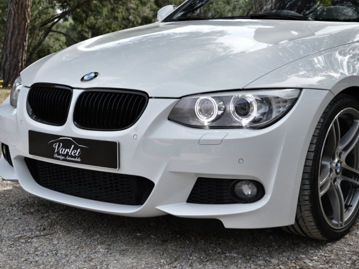 BMW Série 3 MAGNIFIQUE BMW 330D E93 LCI 3.0 L6 245ch M SPORT BVA VALEUR NEUF + DE 71Ke SHADOW LINE 19 ATTELAGE ELECTRIQUE ALCANTARA KEYLESS GO SEULEMENT 106000 KI Blanc Alpinweiss - 3