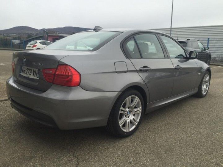 BMW Série 3 Serie 3(E90) 320D XDRIVE 177 M-SPORT DESIGN     Diesel GRIS - 19