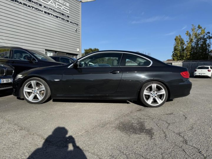 BMW Série 3 SERIE 335i Coupé Luxe E92 NOIR - 8