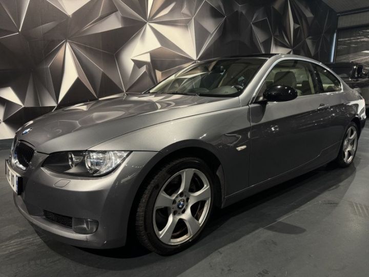 BMW Série 3 SERIE COUPE (E92) 325XI 218CH LUXE Gris F - 1