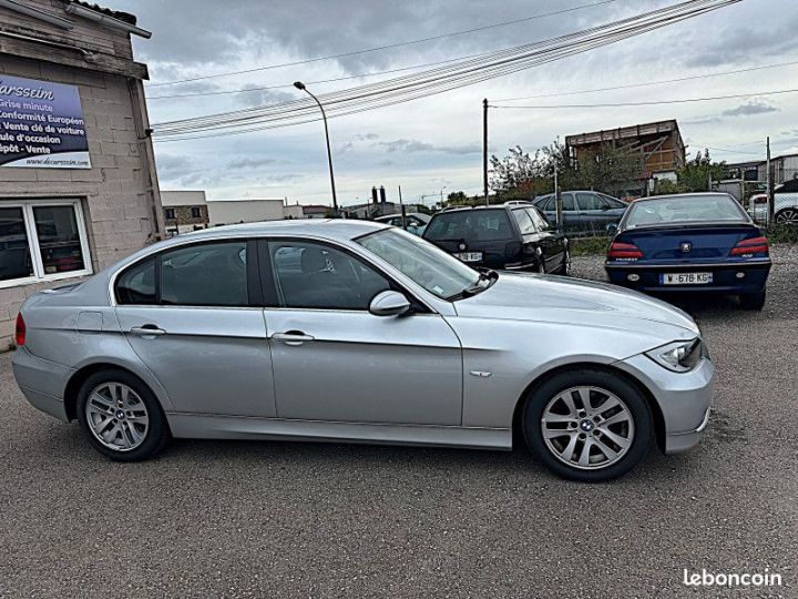 BMW Série 3 SERIE (E90) 325IA 218CH 1er MAIN Gris - 4