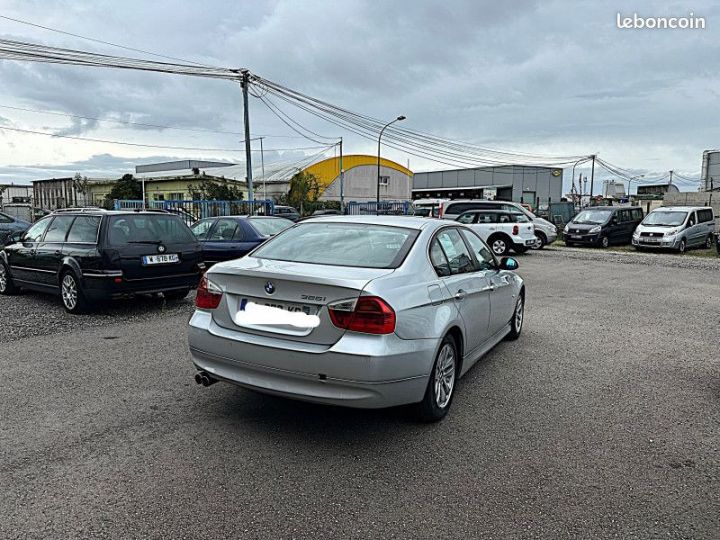 BMW Série 3 SERIE (E90) 325IA 218CH 1er MAIN Gris - 5