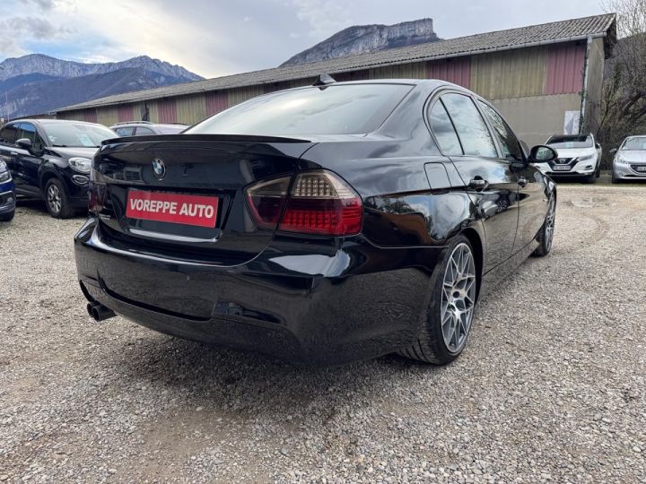 BMW Série 3 SERIE (E90) 330D 231CH SPORT PACK M/ BOITE MECA/ PROPULSION/ Noir - 4