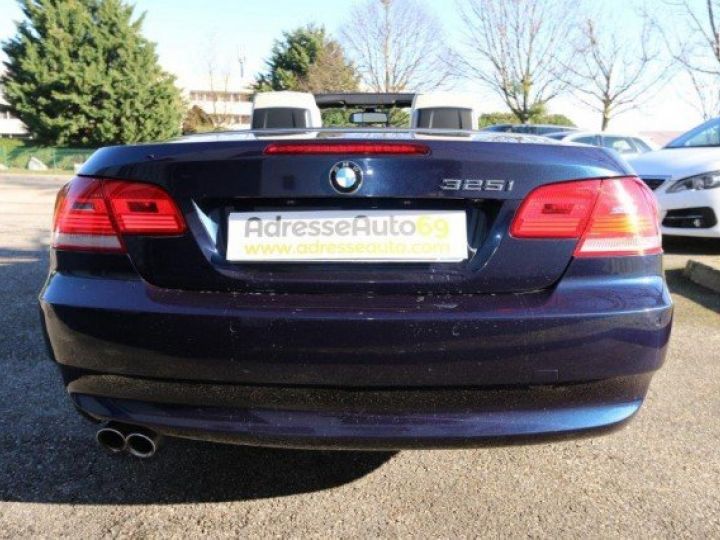 BMW Série 3 SERIE (e93) 325 I CABRIOLET 218 cv BVA LUXE     Essence BLEU METAL - 19