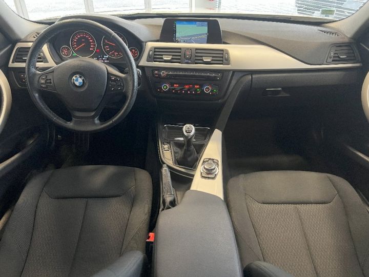 BMW Série 3 SERIE F30 318d 143 ch Lounge Blanche - 5
