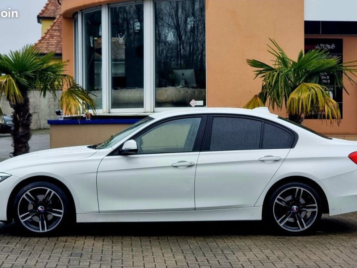 BMW Série 3 SERIE F30 320 D 2012 184 Cv Blanc - 4