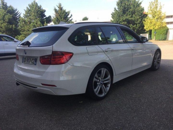 BMW Série 3 SERIE (F31) 320D 184CV TOURING SPORT BVM6     Diesel BLANCHE - 26