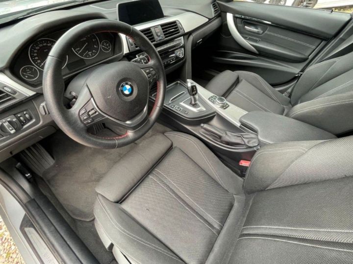 BMW Série 3 Touring 320d  BVA8 Sport Line/ 07/2018 gris  métal - 7