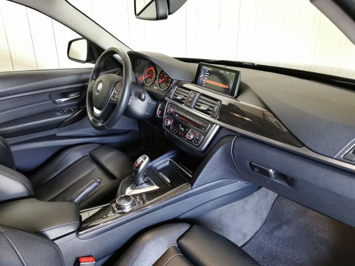 BMW Série 3 Touring 330XDA 258 CV LUXURY  Noir - 7