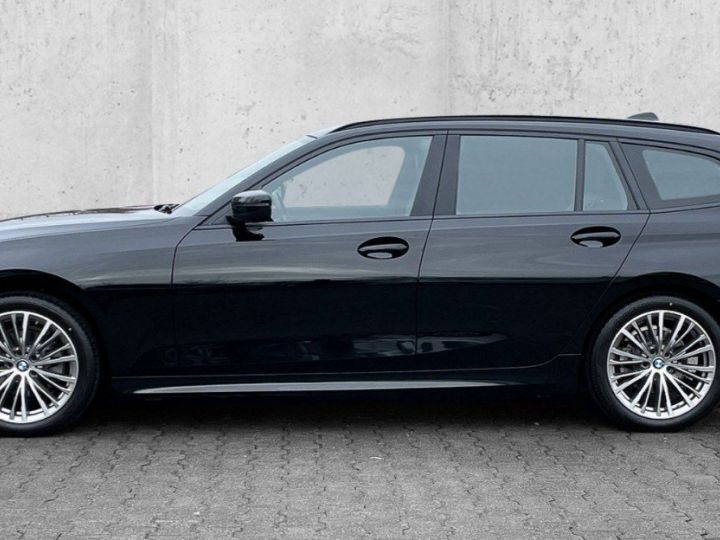 BMW Série 3 Touring G2 2.0 320D 190 BUSINESS DESIGN/01/2021 noir métal - 9