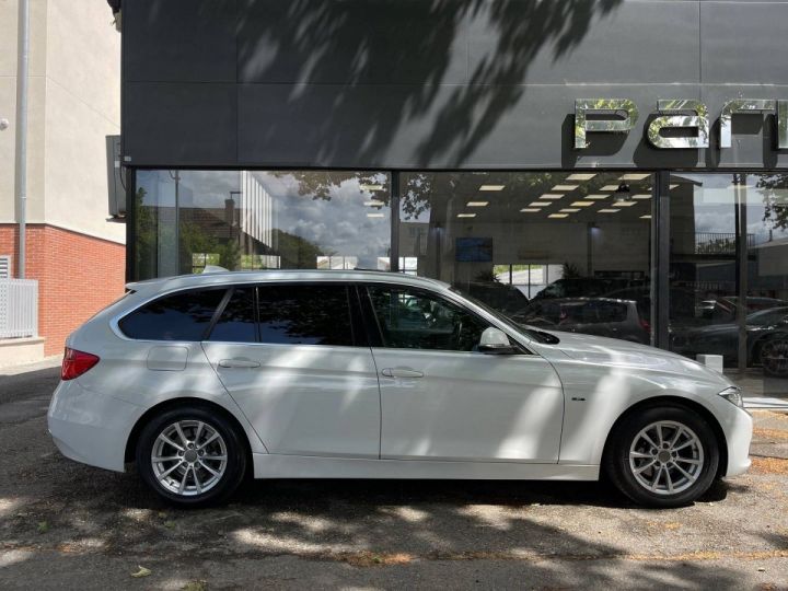 BMW Série 3 Touring SERIE (F31) 320DA 184CH SPORT Blanc - 6