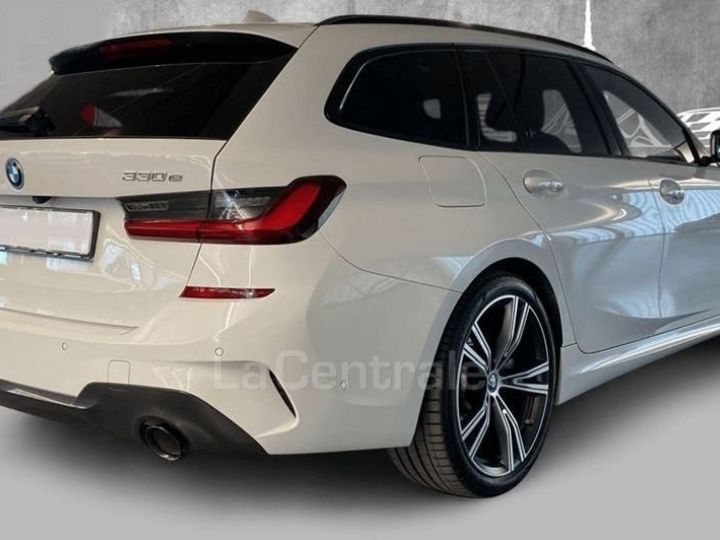 BMW Série 3 Touring SERIE G21 (G21) 330E HYBRIDE XDRIVE 292 M SPORT BVA8 blanc metal - 4