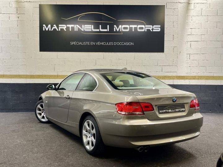 BMW Série 3 V (E92) 325dA 197ch Luxe Beige - 3