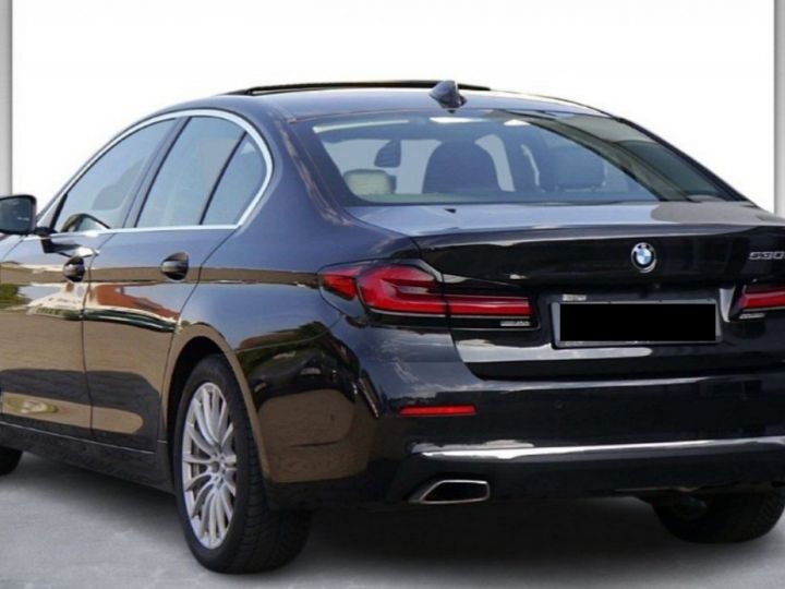 BMW Série 5 5 G30 phase 2 3.0 530D 286 LUXURY noir métal - 12