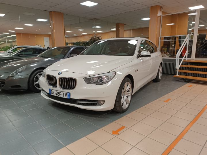 BMW Série 5 530da gt blanc - 1