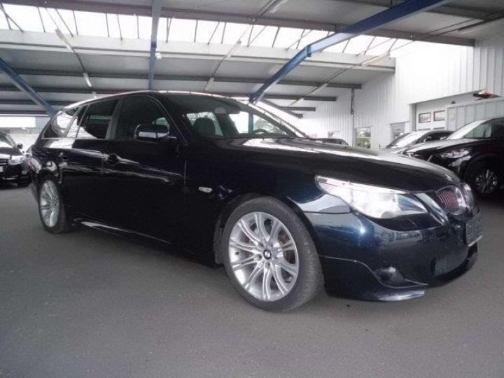 BMW Série 5 530DA TOURING LUXE PACK M     Diesel NOIRE - 11