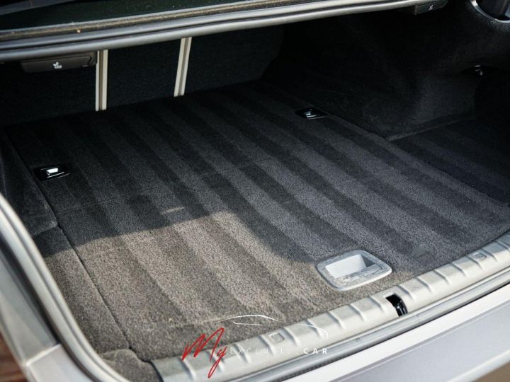 BMW Série 5 BMW SERIE 5 (G30) 530e IPerformance M SPORT 252ch - Etat Exceptionnel - Look M5 - Covering Gris Mat – Entretien à Jour -BMW Individual Carbonschwarz (bleu Nuit Métallisé) - 28