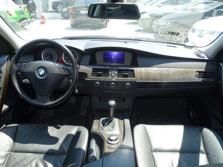 BMW Série 5 (E60) 525DA 177CH LUXE Noir - 8