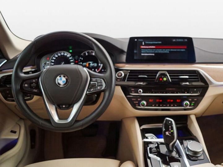 BMW Série 5 (G30) 530DA 265 XDRIVE LUXURY 12/2019 noir métal - 4