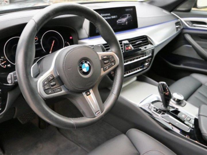 BMW Série 5 SERIE 540 i X-Drive LUXURY BVA8 340cv     Essence GRIS METAL - 16