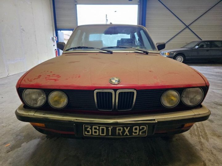 BMW Série 5 SERIE (E28) 520I 6 CYLINDRES BOITE MECANIQUE Rouge - 3