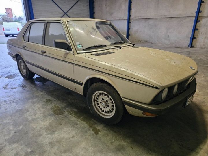 BMW Série 5 SERIE (E28) 525E BOITE AUTOMATIQUE Bronze - 1