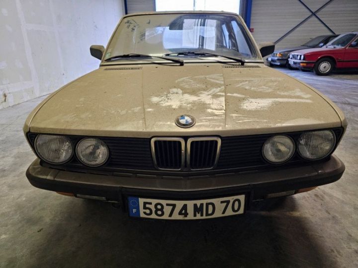 BMW Série 5 SERIE (E28) 525E BOITE AUTOMATIQUE Bronze - 2