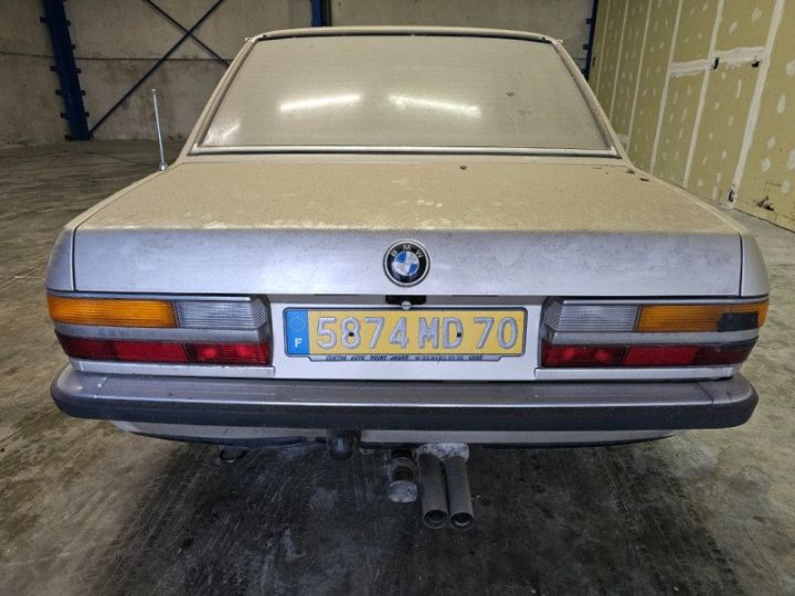 BMW Série 5 SERIE (E28) 525E BOITE AUTOMATIQUE Bronze - 5