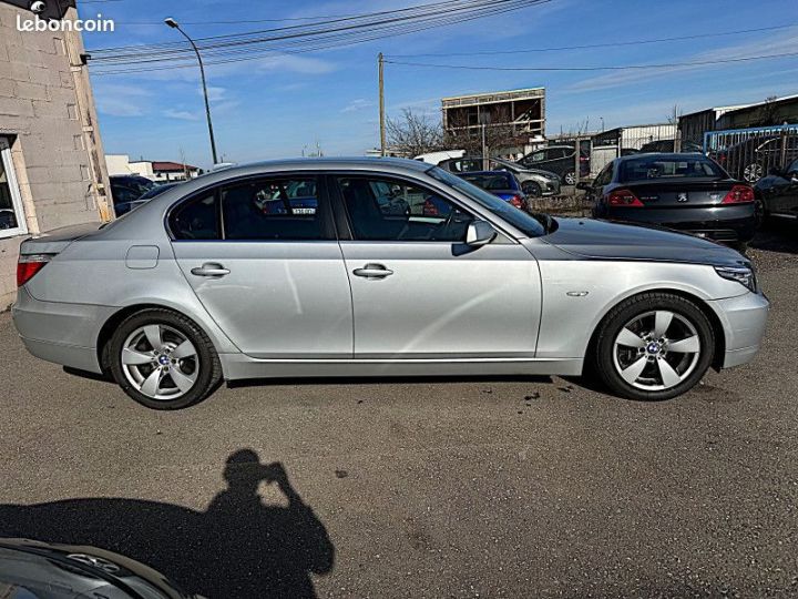 BMW Série 5 SERIE (E60) 530I 272CH LUXE  - 4