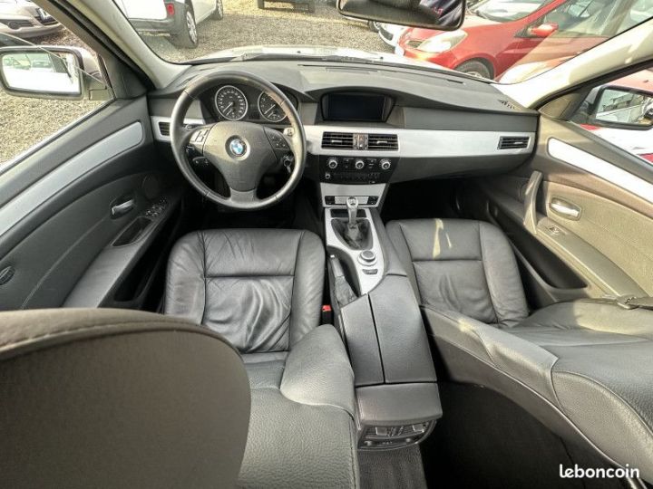 BMW Série 5 SERIE (E60) 530I 272CH LUXE  - 9