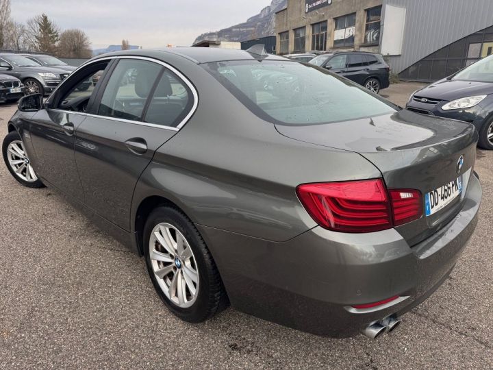 BMW Série 5 SERIE (F10) 518DA 143CH LUXURY Gris F - 5