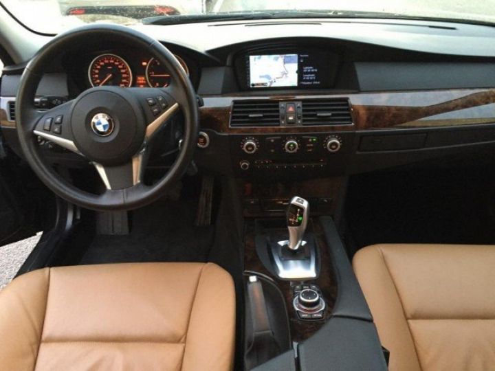 BMW Série 5 Touring 520dA 177cv LUXE bva8     Diesel NOIRE - 8