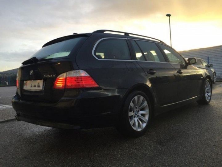 BMW Série 5 Touring 520dA 177cv LUXE bva8     Diesel NOIRE - 21