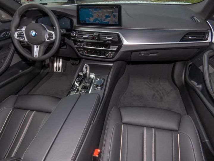 BMW Série 5 Touring 530d XDRIVE PACK AERO SPORT M  blanc  Occasion - 12