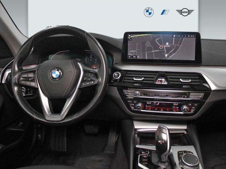 BMW Série 5 Touring BMW 530d 286 CH Touring HiFi WLAN DAB Attelage Caméra Alarme / 05 Noir - 4