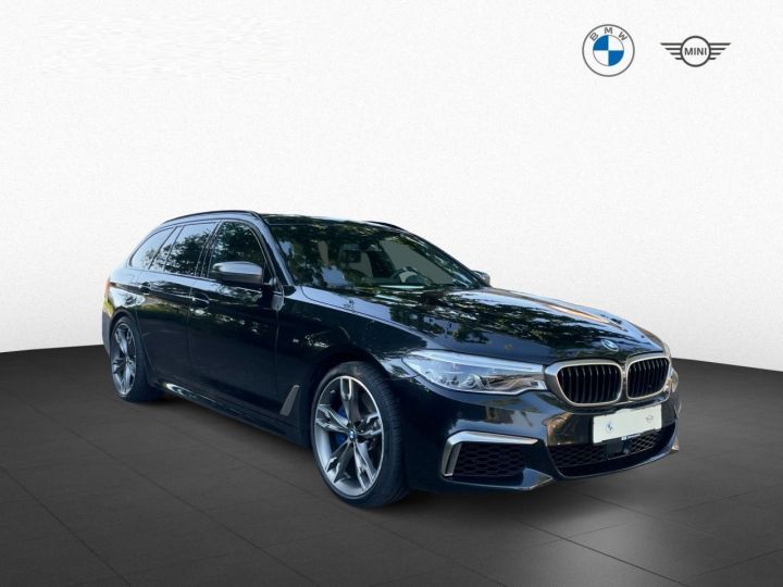 BMW Série 5 Touring BMW M550d 400Ch XDrive Touring PANO Caméra 360 Attelage Alarme / 19 Noir Métallisé - 12