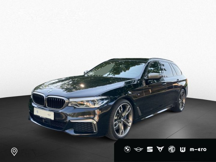 BMW Série 5 Touring BMW M550d 400Ch XDrive Touring PANO Caméra 360 Attelage Alarme / 19 Noir Métallisé - 1