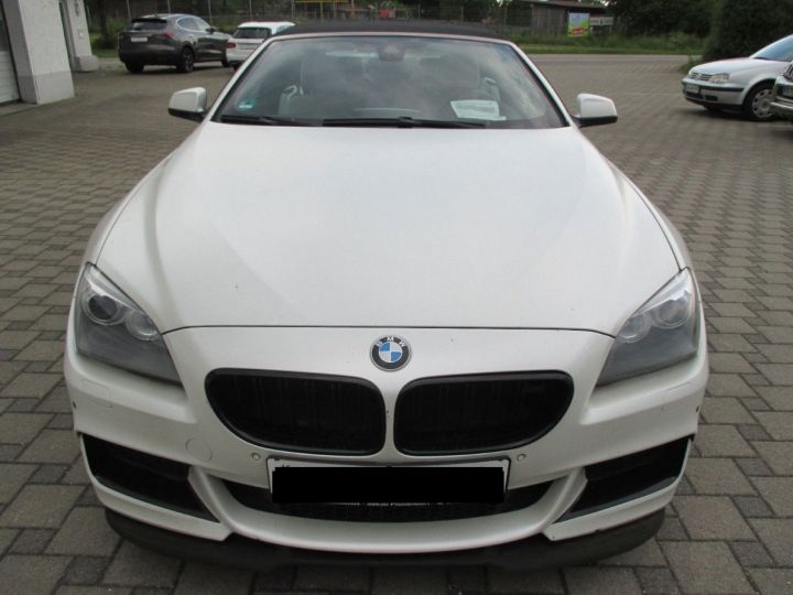 BMW Série 6 (F12) CABRIOLET 640D XDRIVE 313 BVA8 / Pack M Sport / 10/2014 Blanc métal  - 9