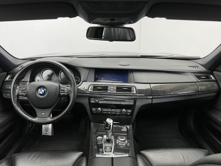 BMW Série 7 730 d  245 Pack-M /09/2011 noir métal - 5
