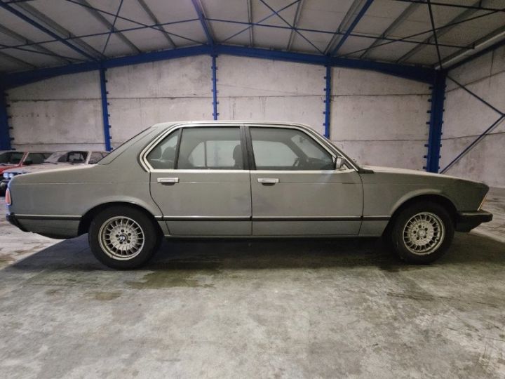 BMW Série 7 SERIE (E23) 728I 6 CYLINDRES BOITES AUTOMATIQUE Gris - 8