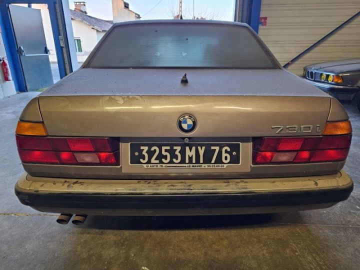 BMW Série 7 SERIE (E32) 730i 6 CYLINDRES BOITE MECANIQUE Bronze - 6