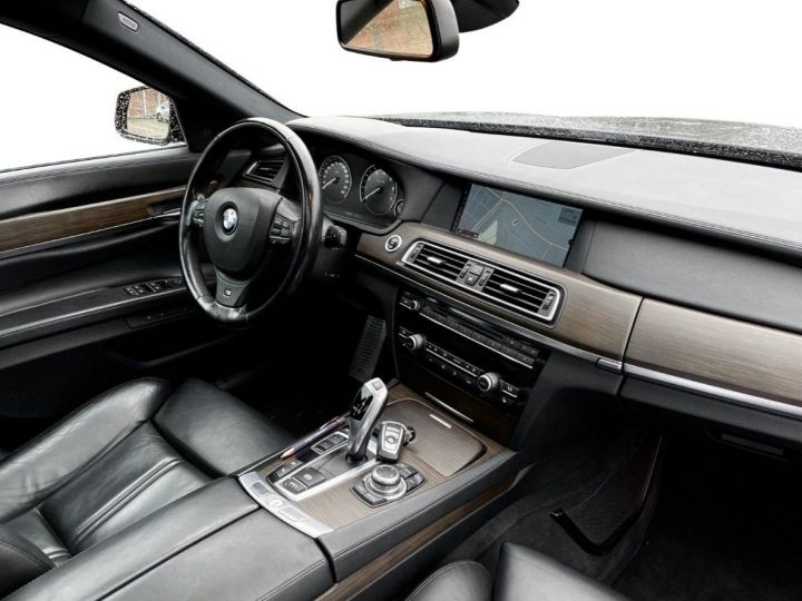 BMW Série 7 Xdrive (F01) 750IL A 408 Pack M 01/2012 CARBONSCHWARZ MÉTALLISE - 9