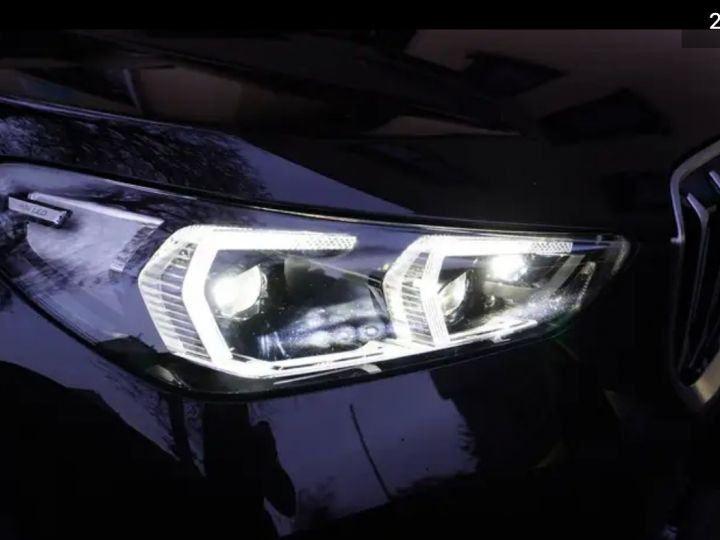 BMW X1 23d M Sport/Tête haute/Panorama/AHK/360 Noir - 7