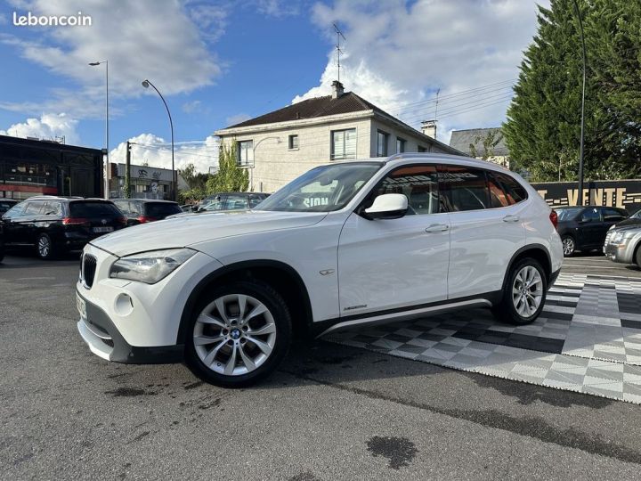 BMW X1 (E84) SDRIVE20DA 177CH LUXE Blanc - 8