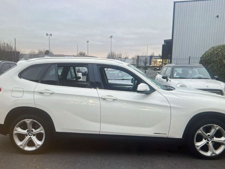 BMW X1 (E84) XDRIVE20DA 184CH M SPORT Blanc - 2